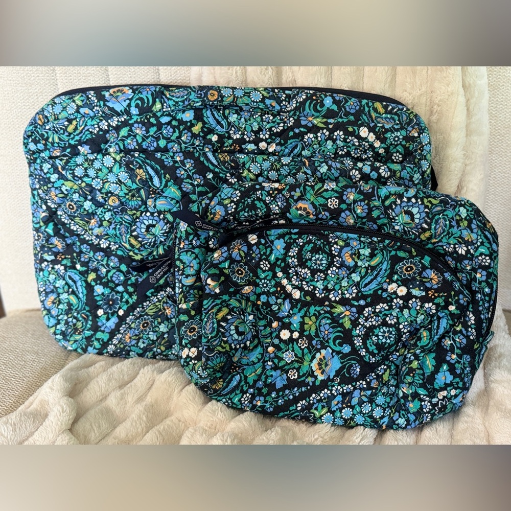 Vera Bradley Dreamer Paisley 13 inch lap top case and large cosmetic bag